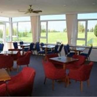 Trent Furniture transforms golf clubhouse 
